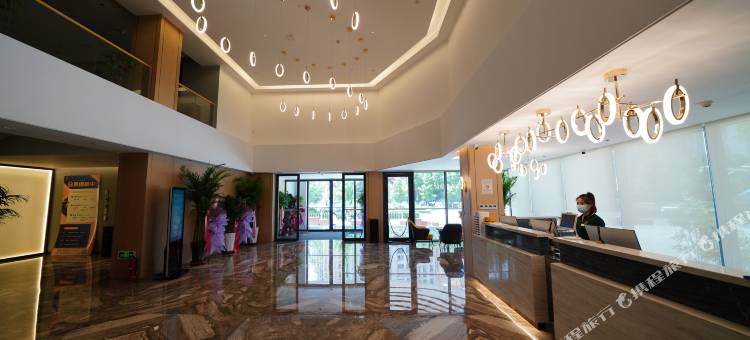 世家轻奢酒店(兰州西固金城中心店)图片