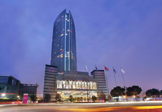 无锡城中皇冠假日酒店外景图