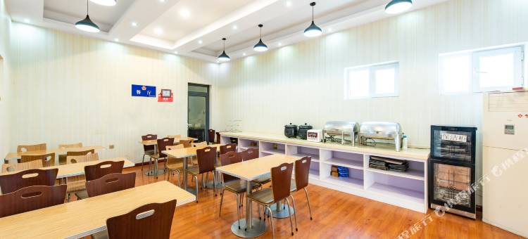 睿柏·云酒店(肃宁火车站)图片