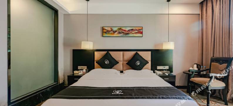 黑王子艺术酒店(泸州龙马潭区政府店)图片