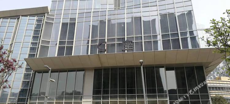 美人鱼·轻奢民宿(郑州大学地铁站店)图片