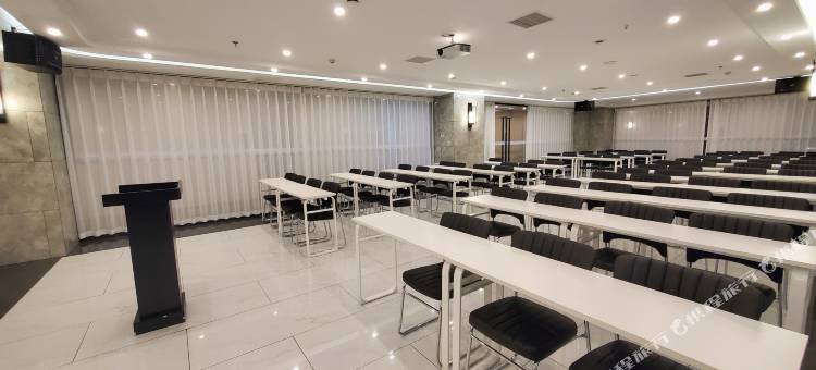 洛阳熙怡酒店(万达广场理工学院附中店)图片