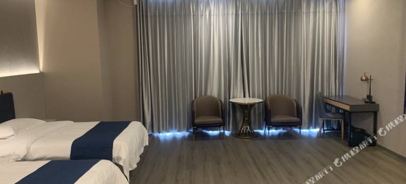 如家睿柏·云酒店(天津西青王稳庄赛达工业园店)图片