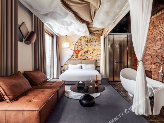 昆明阿迷·艺宿(昆明老街南屏步行街店)