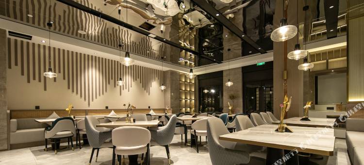 嘉善大众广场世纪大道亚朵酒店图片