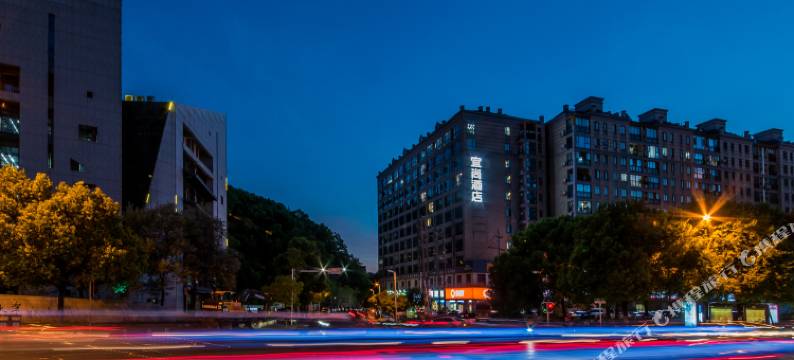 宜尚酒店(长沙岳麓山湖大财院校区店)图片