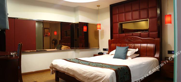 镇雄金泉假日酒店图片