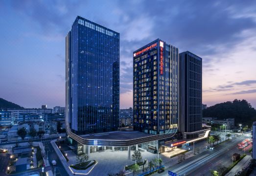 深圳机场希尔顿花园酒店（怀德万象滙店）外景图