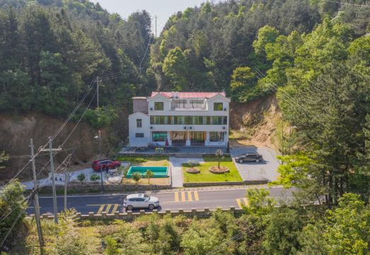 Qingchunfeng Homestay Hotel Overview