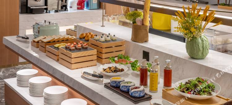 臻程酒店(武汉汉口火车站江宸天街店)图片