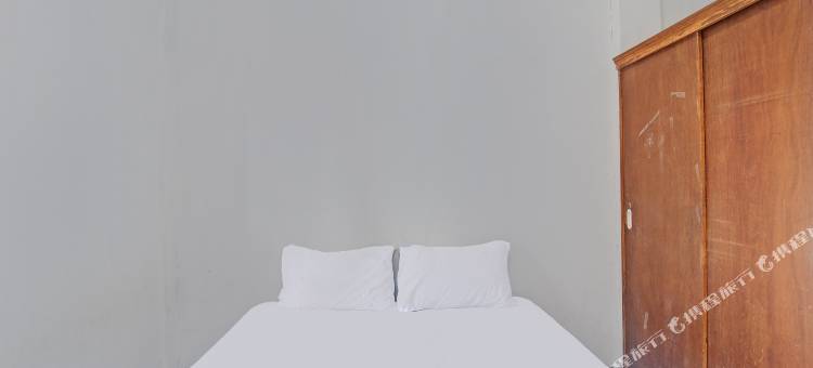 Hotel O 苏苏普安宿舍，靠近德基莱斯塔丽公园(Hotel O Susupuan KostNearTaman Deki Lestari)图片