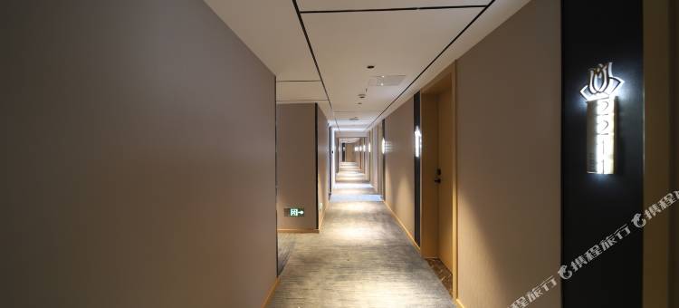 白玉兰酒店(郑州高铁东站东广场店)图片