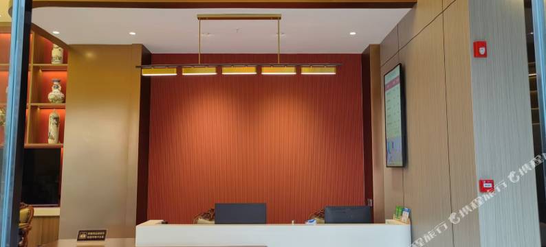 云朵·新世纪酒店(宁洛高速界首光武出口达实商贸城店)图片