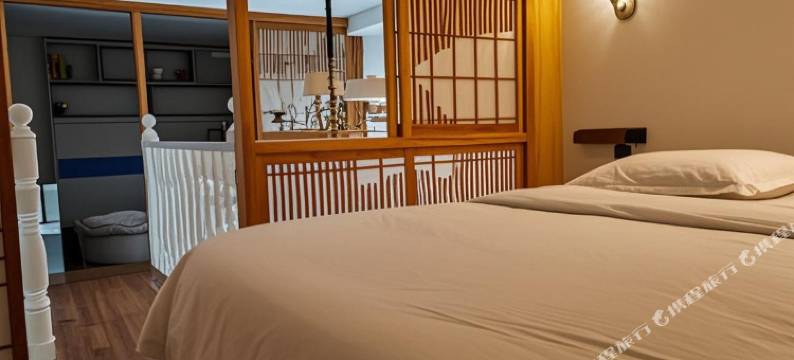 优格雅筑轻奢民宿(篱笆房地铁站店)图片