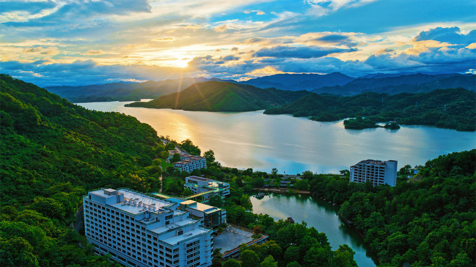 Qiandao Lake Yanshan NARADA Resort Hotel Over view