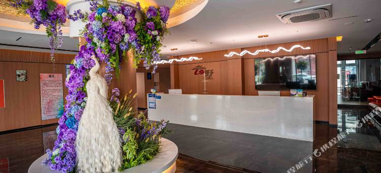 孔雀窝云墅酒店(唐山万达广场建国里商业街店)图片