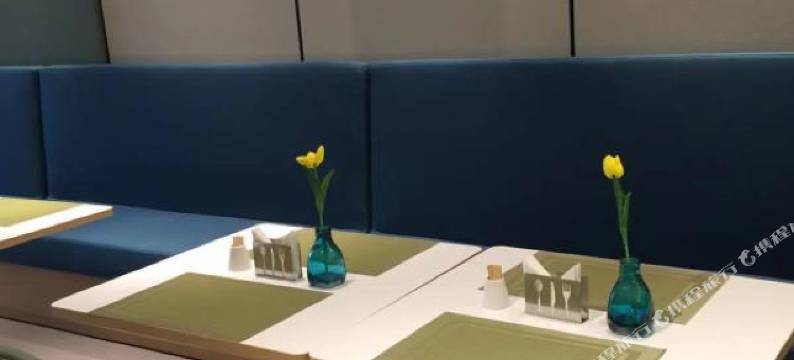 如家商旅酒店(青岛火车站栈桥德国风情街店)图片