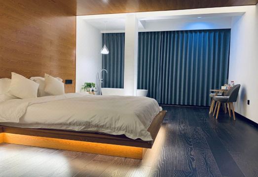 Wanglu Guesthouse Hotel Overview