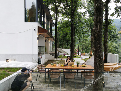 庐山云隐·半山宿民宿(庐山风景名胜区小天池店)