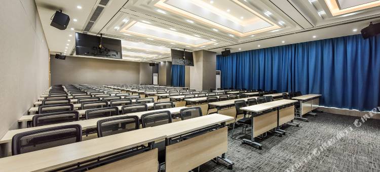 贵阳会展中心金朱东路亚朵酒店图片