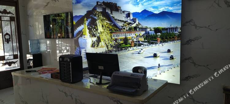 丁青思金拉姆大酒店图片