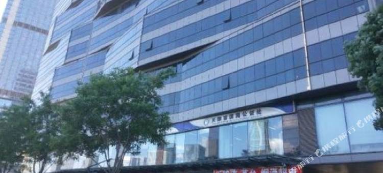 天津海景LOFT电竞投影公寓(海洋馆高铁站店)图片