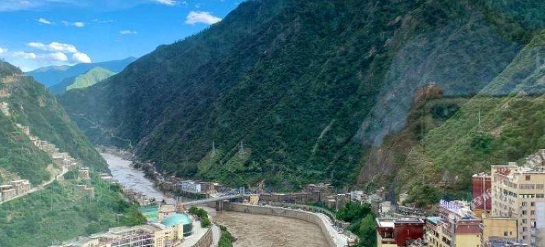 雅江喜马拉雅商务宾馆图片