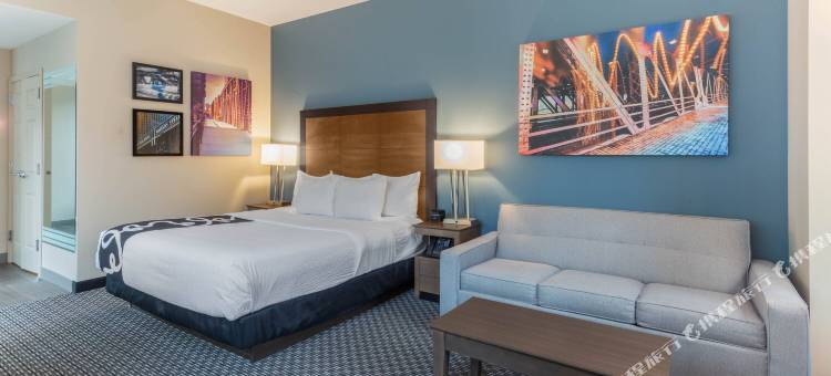 芝加哥市区拉昆塔温德姆套房酒店(La Quinta by Wyndham Chicago Downtown)图片