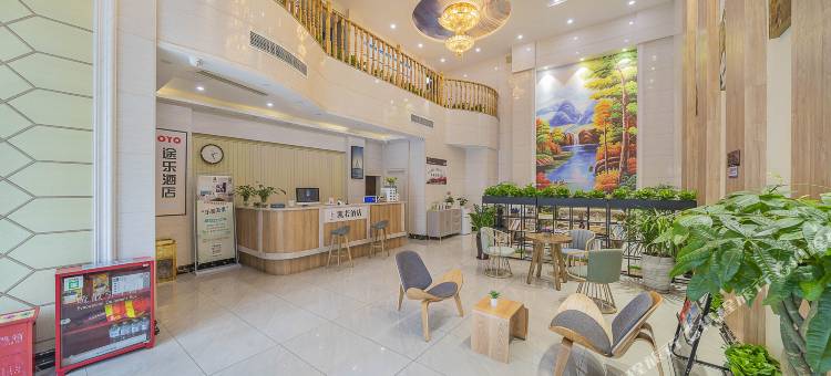 凯若酒店(西南大学状元碑地铁站店)图片