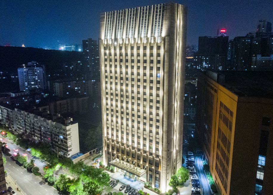 武汉九州通衢大酒店外景图