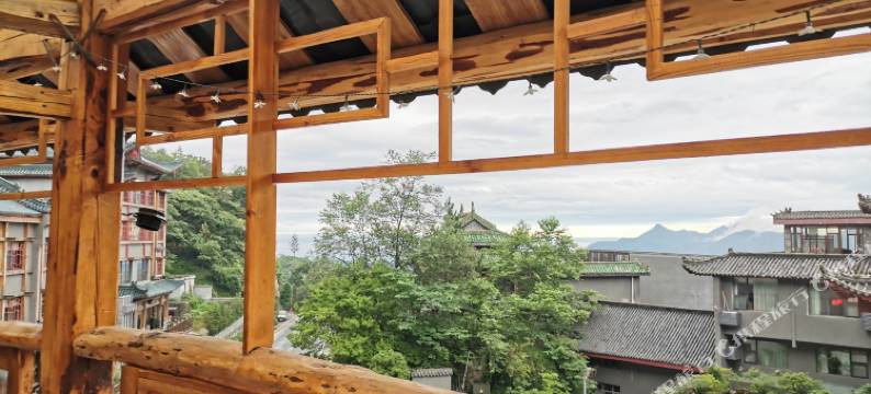 武当山原农厚道客栈图片