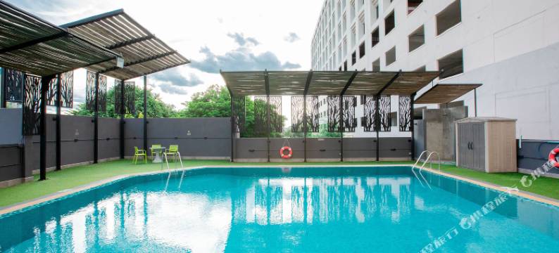 皇家河畔酒店(The Royal River Hotel)图片