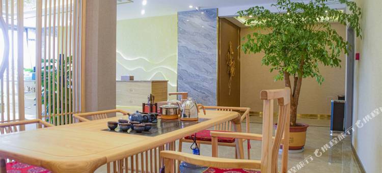 鲁甸县曼都酒店图片