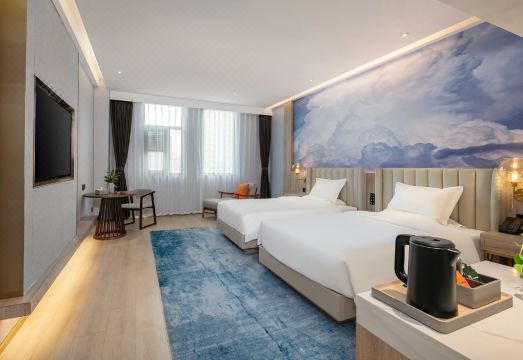 Zhongzhou Yimei Hotel Hotel Overview