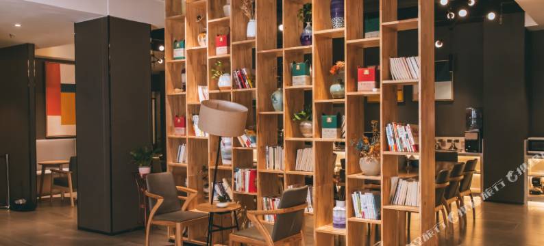 广州零贰零酒店(大学城店)图片