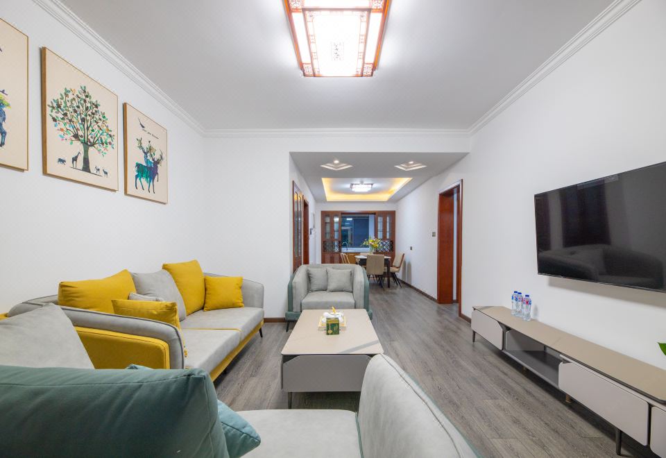 Green Ring Resort Hotel (Jing County Wannan Sichuan-Tibet Line) Hotel Overview