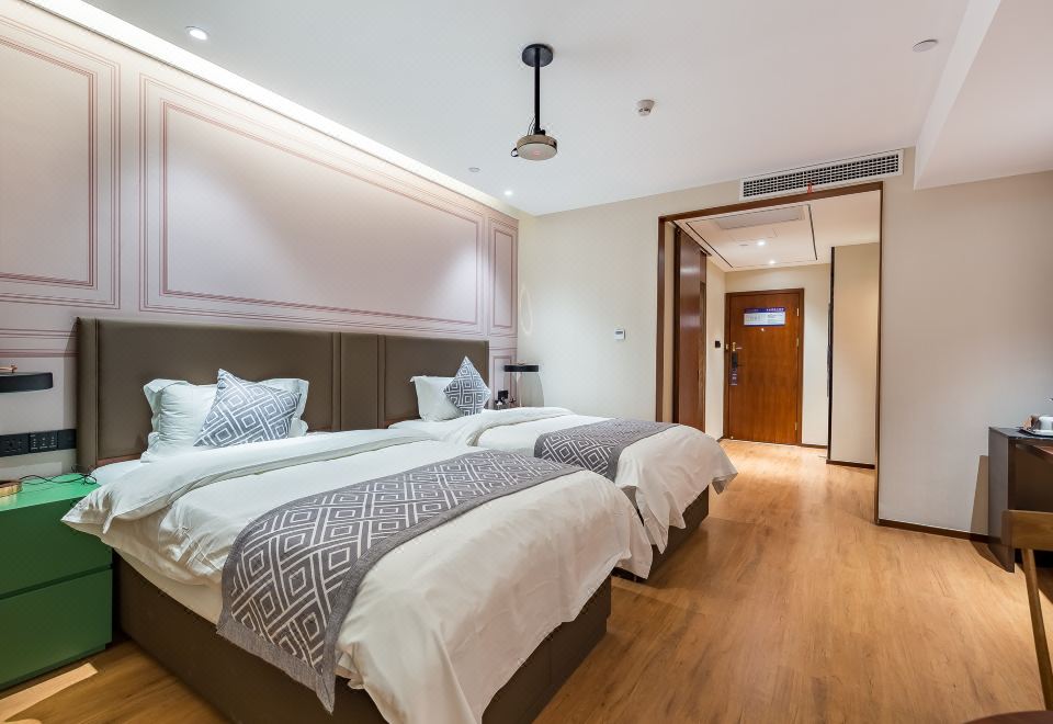  Hotel Overview