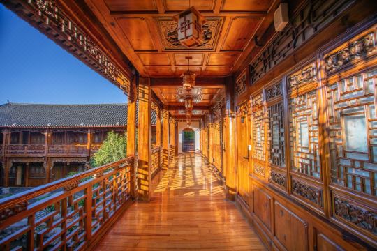 鹤庆寸氏庄园酒店