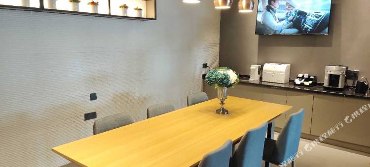 如家商旅酒店(贵阳龙洞堡机场中兴地铁站店)图片