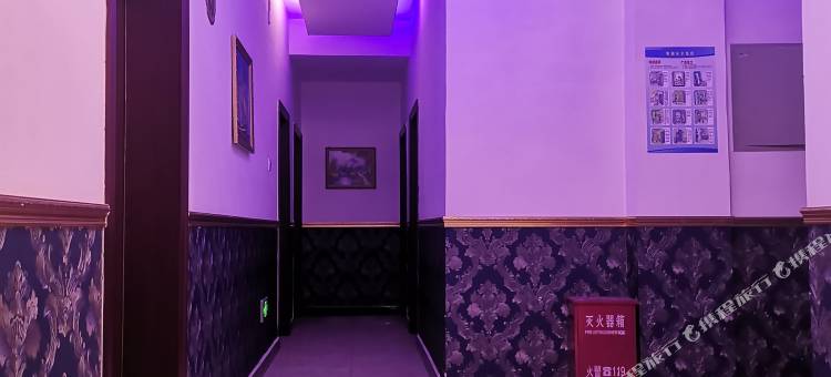 乡城卓美亚商务酒店图片