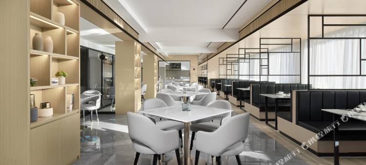 库尔勒摩登四季酒店(新汇嘉店)图片