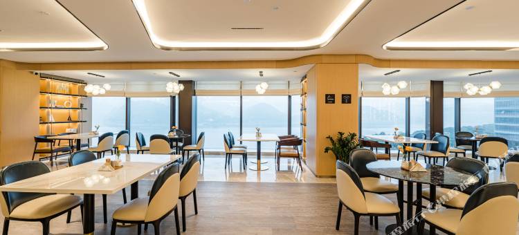 桐庐富春江亚朵酒店图片