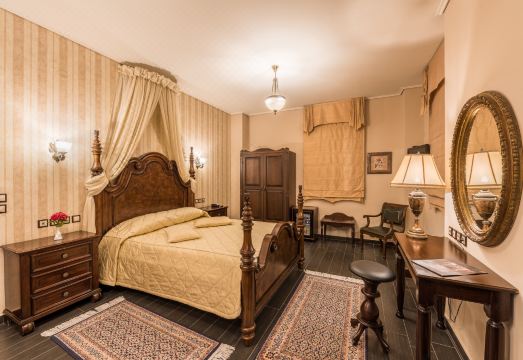 Theofilos Paradise Boutique HotelHotel Overview