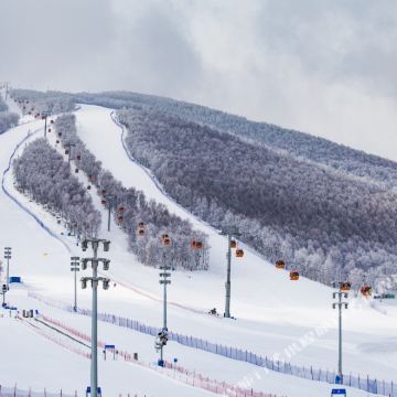 张家口太舞滑雪小镇5日4晚私家团