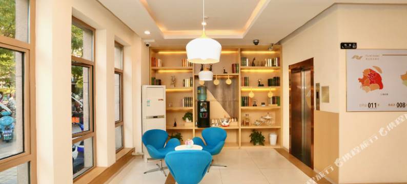 YuKi勇丞酒店(上海周浦万达广场步行街店)图片