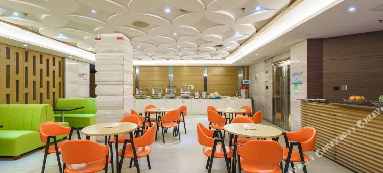 丽呈睿轩酒店(深圳宝安商业区上川地铁站店)图片