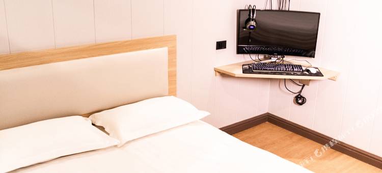 易佰良品酒店(武陟红旗路兴华家电店)图片