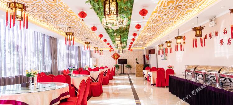 东方明月假日酒店(平顶山工业职业技术学院店)图片