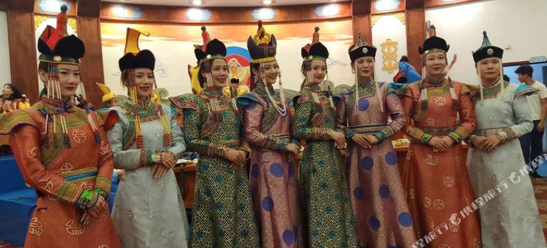 希拉穆仁草原蒙古包图片