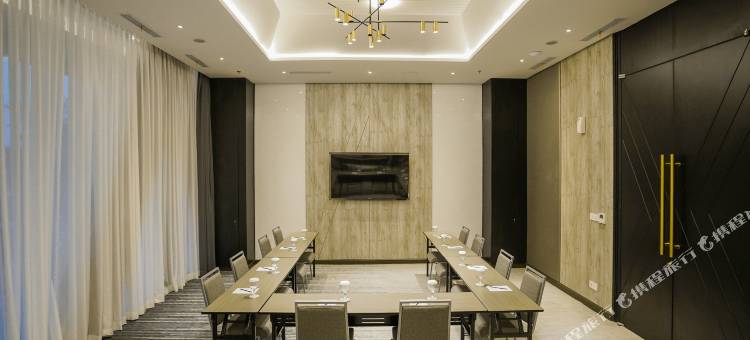 阿万塞武精品酒店(Awann Sewu Boutique Hotel and Suite Semarang)图片